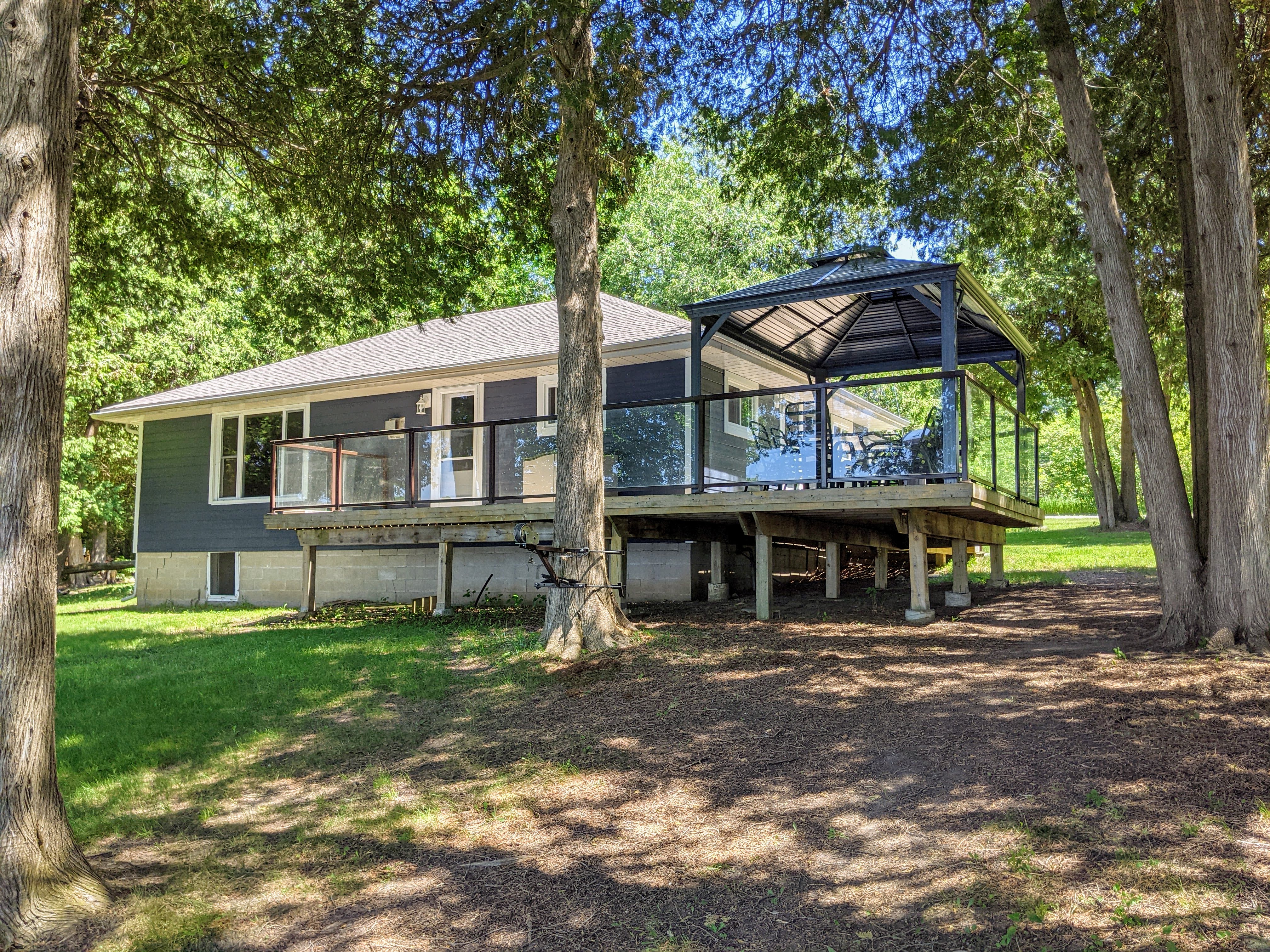 Cottage #11: Three (3) Bedroom